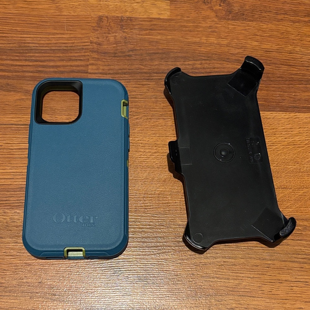 OtterBox Teal iPhone 14 phone case